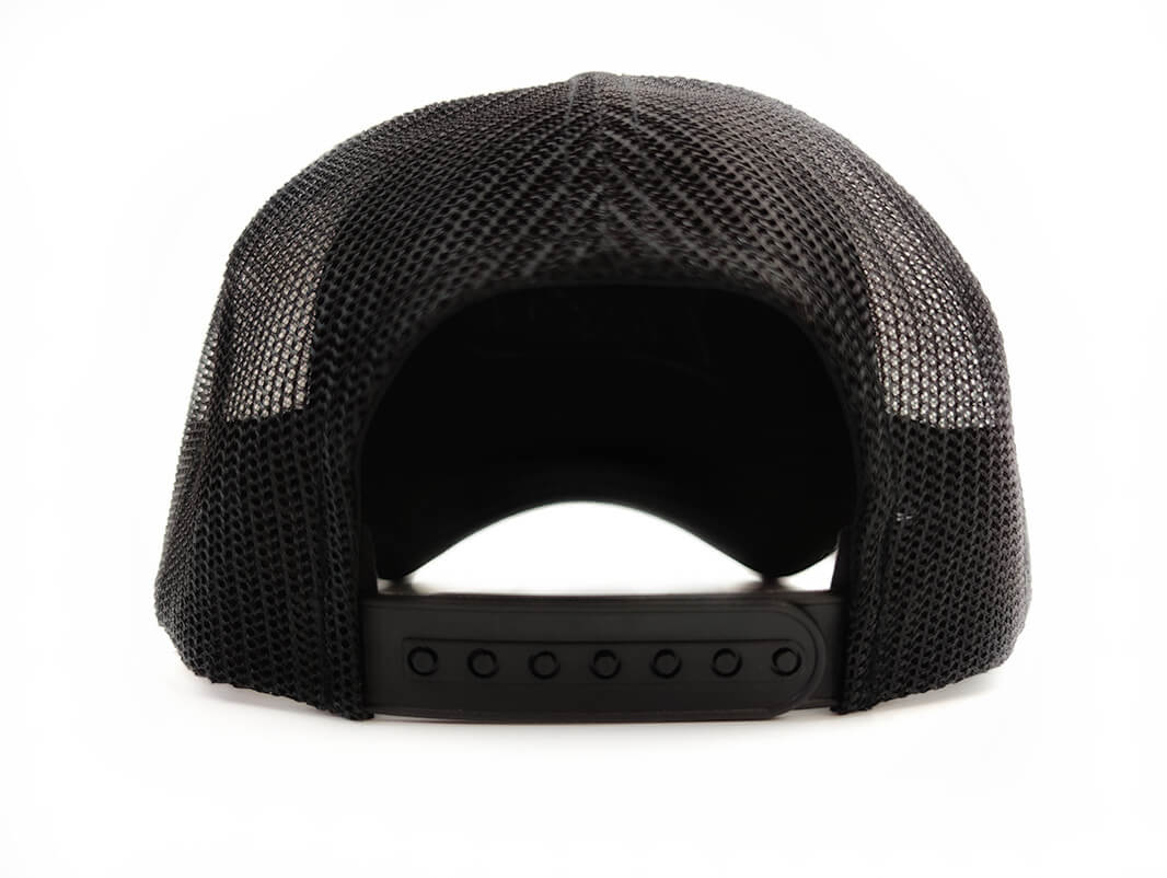 Puistola lippis, musta