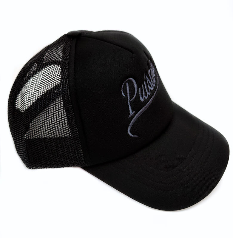 Puistola lippis, black edition